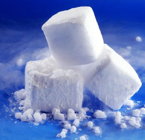 干冰在日常生活中有哪些有趣的應用或?qū)嶒灴梢試L試